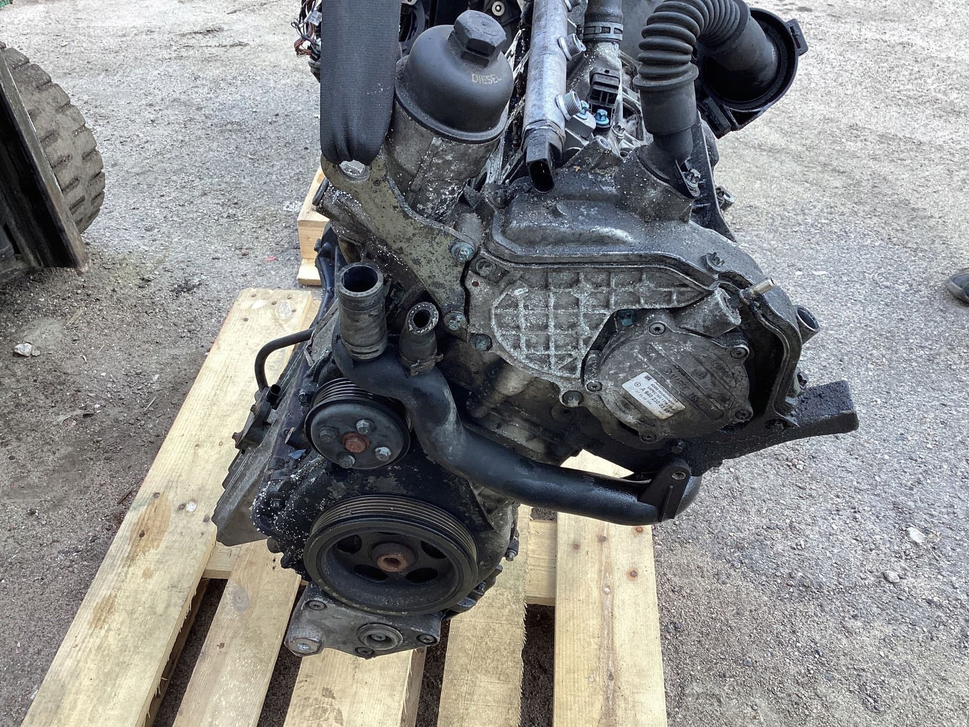 Moteur OM 640.940 — vue 3