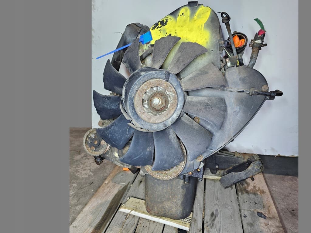 Moteur F1AE0481G — vue 2
