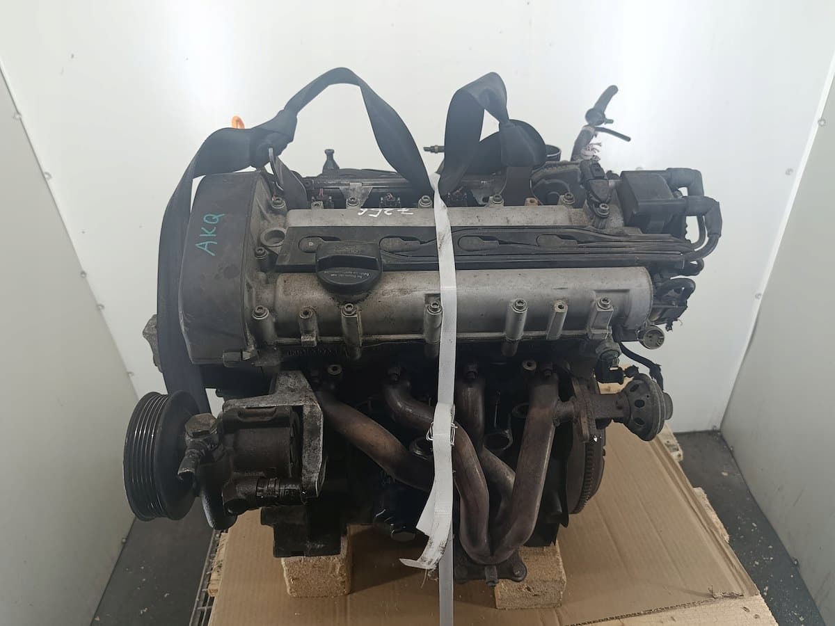 Moteur AKQ pour Volkswagen Golf 1.4 Petrol