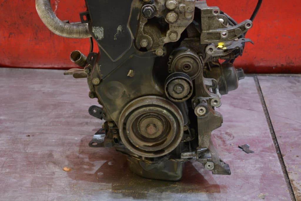 Moteur 4HN — vue 8