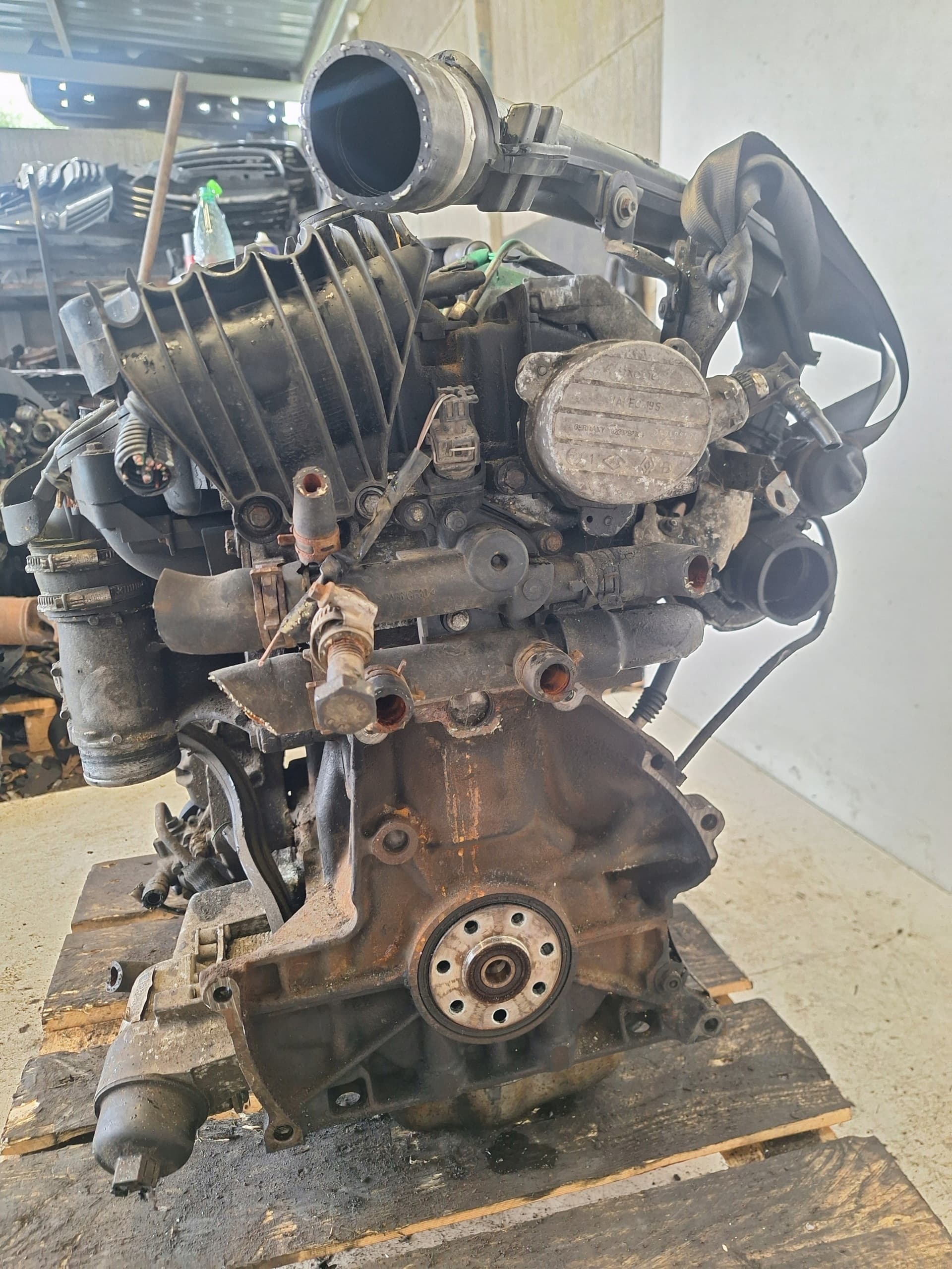 Moteur G9U 632 — vue 4