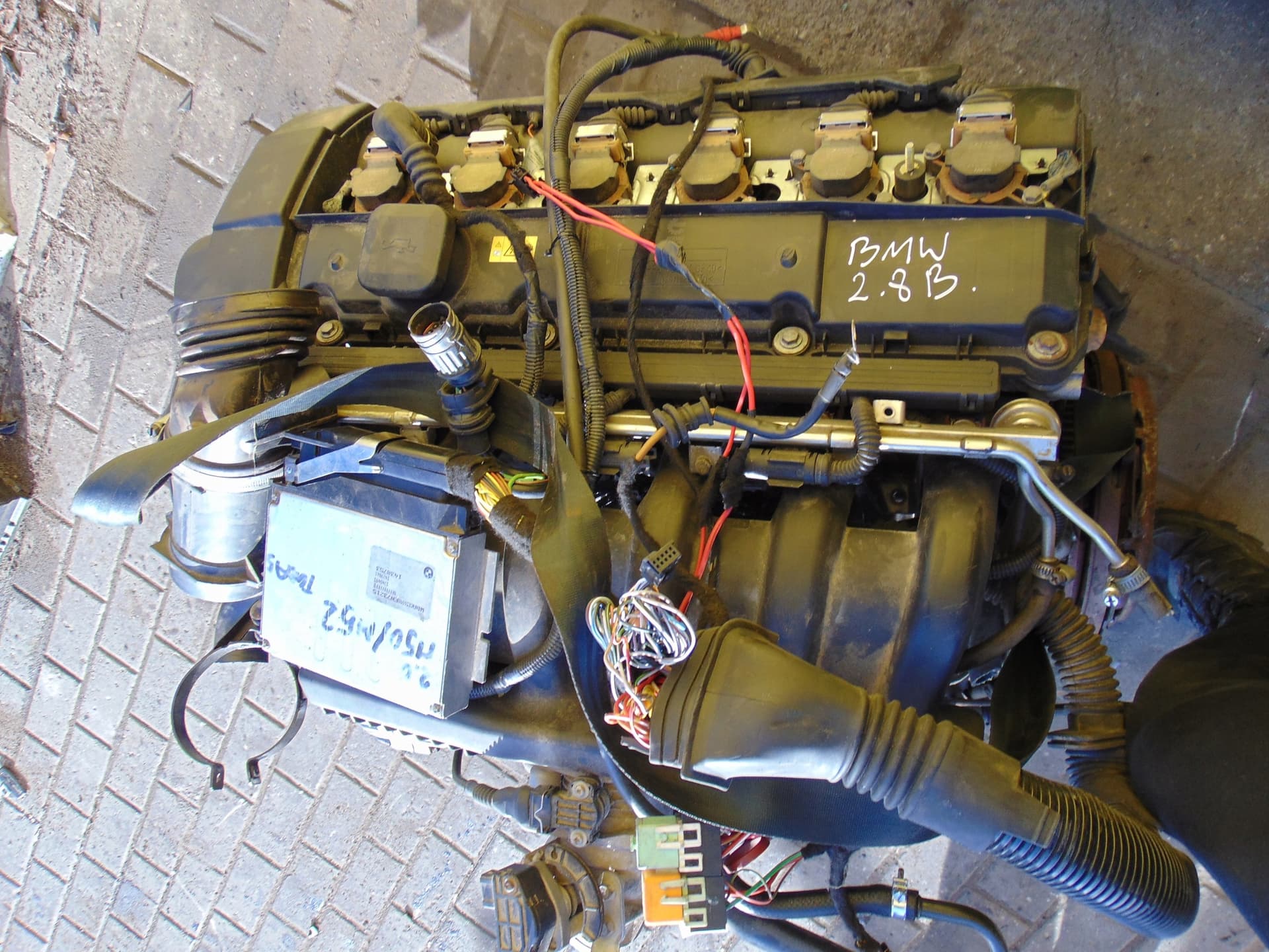 Moteur M52 B28 (286S2) - Image 1