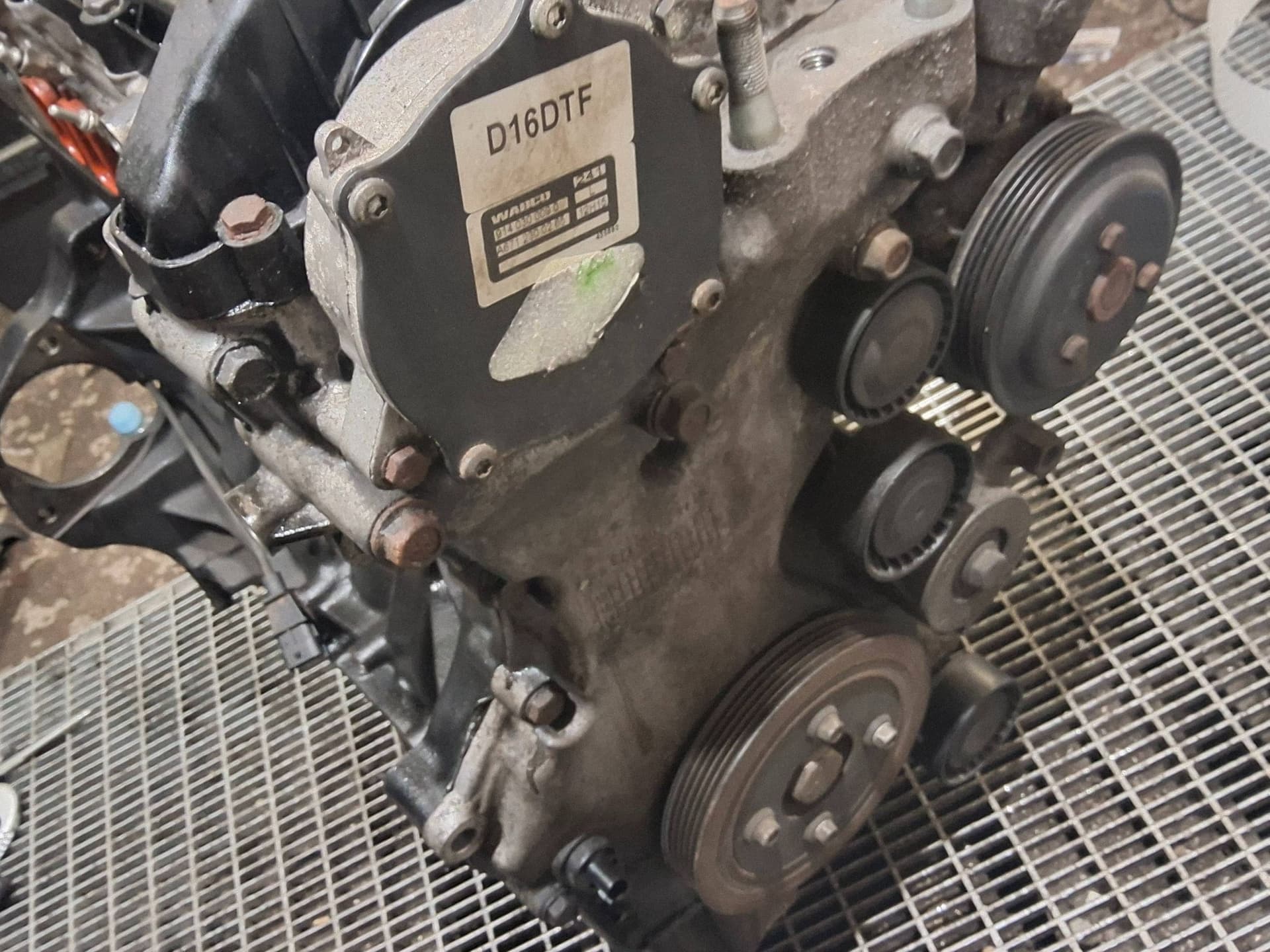 Moteur D16DTF — vue 10