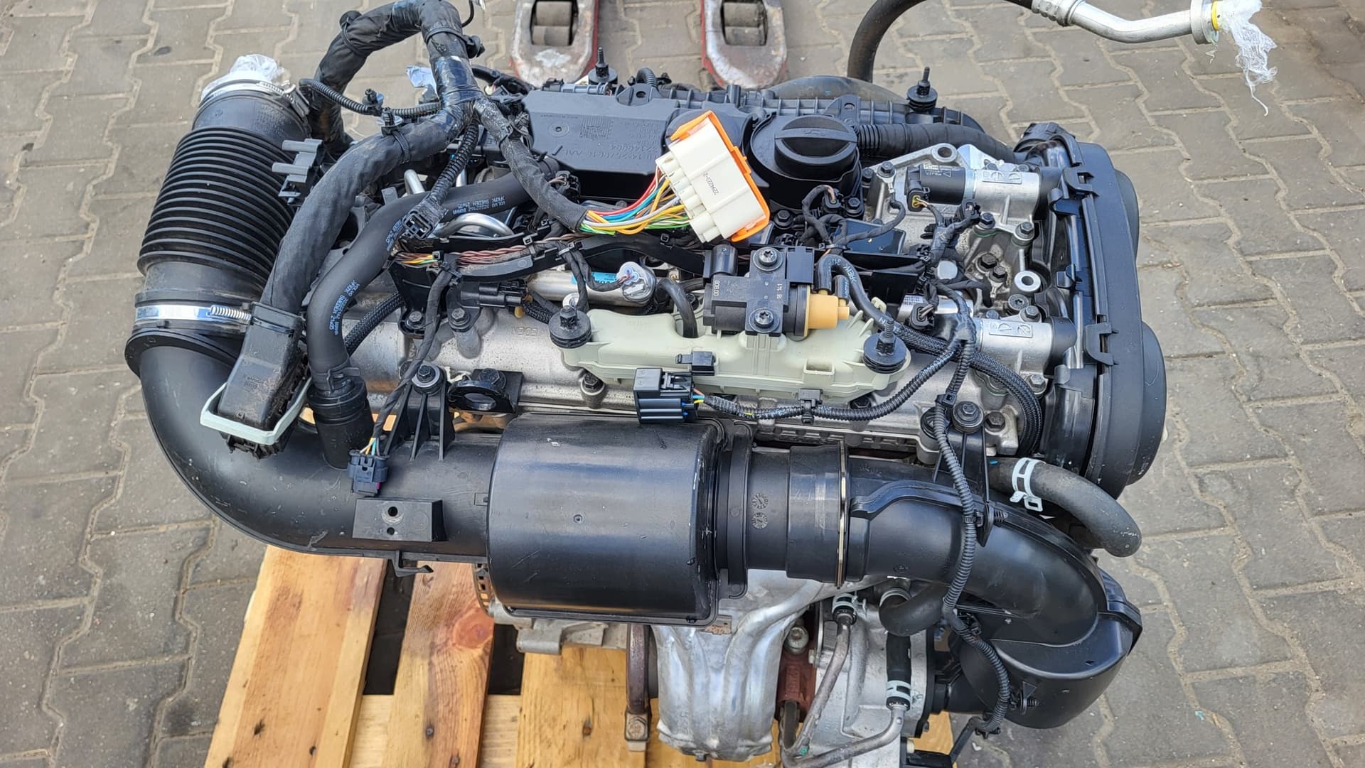 Moteur B 4204 T14 — vue 2
