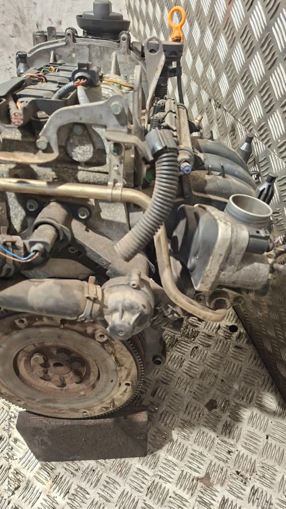 Moteur AZQ — vue 6