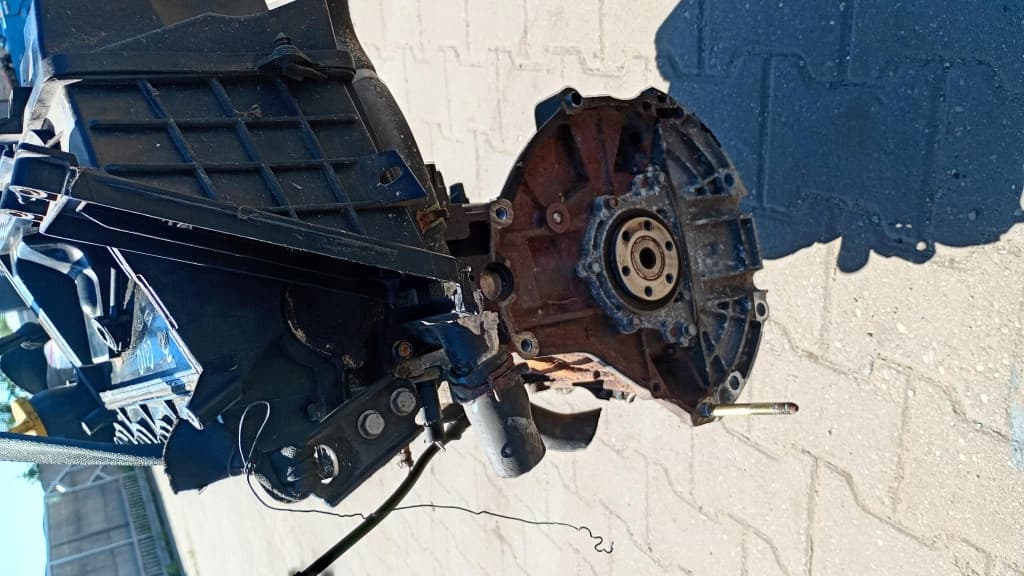 Moteur D4F 764 — vue 2
