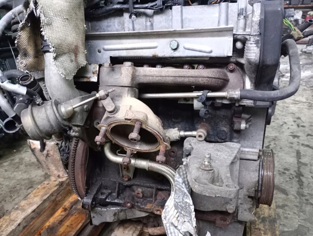 Moteur AQX — vue 4