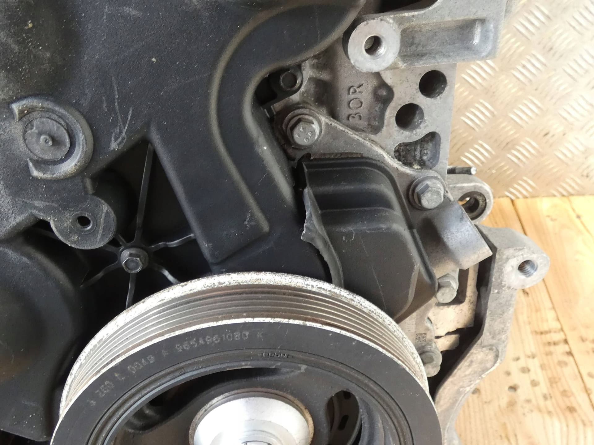 Moteur XUJB — vue 7