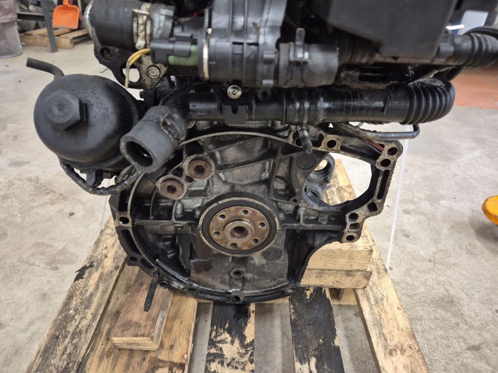 Moteur 9HW (DV6BTED4) — vue 4