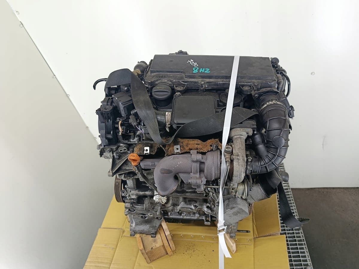 Moteur 8HZ (DV4TD) — vue 2