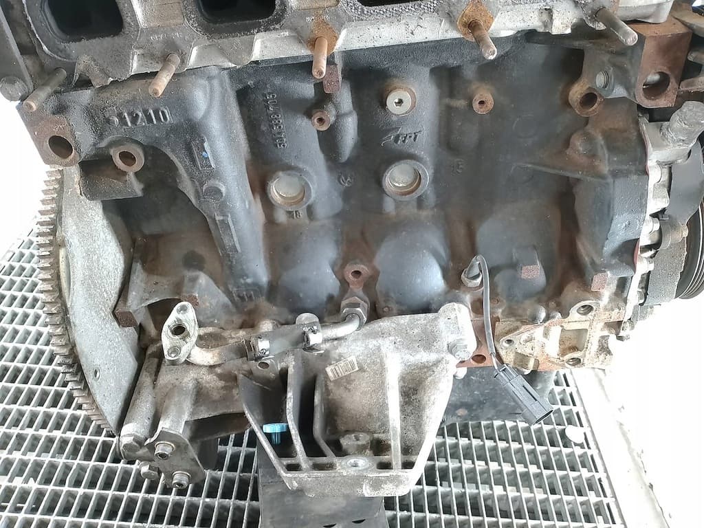 Moteur F1AFL411B — vue 4