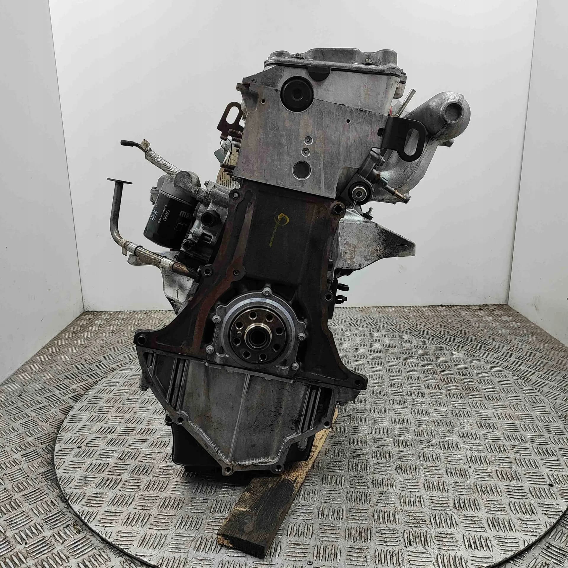 Moteur 15 P — vue 3