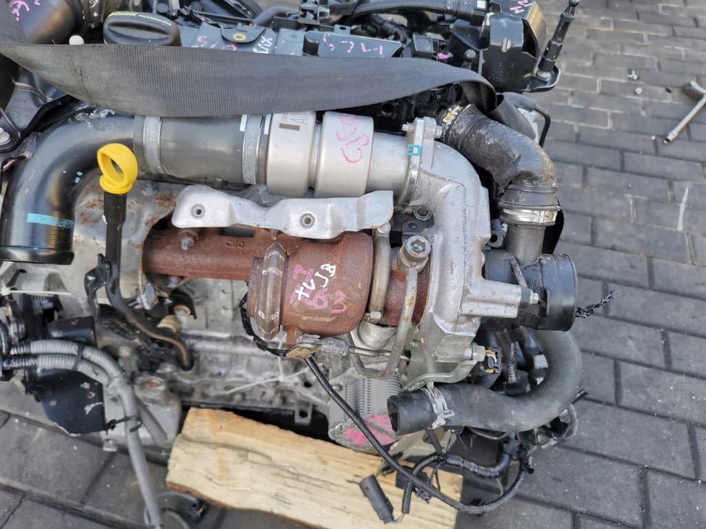 Moteur XUJB — vue 7