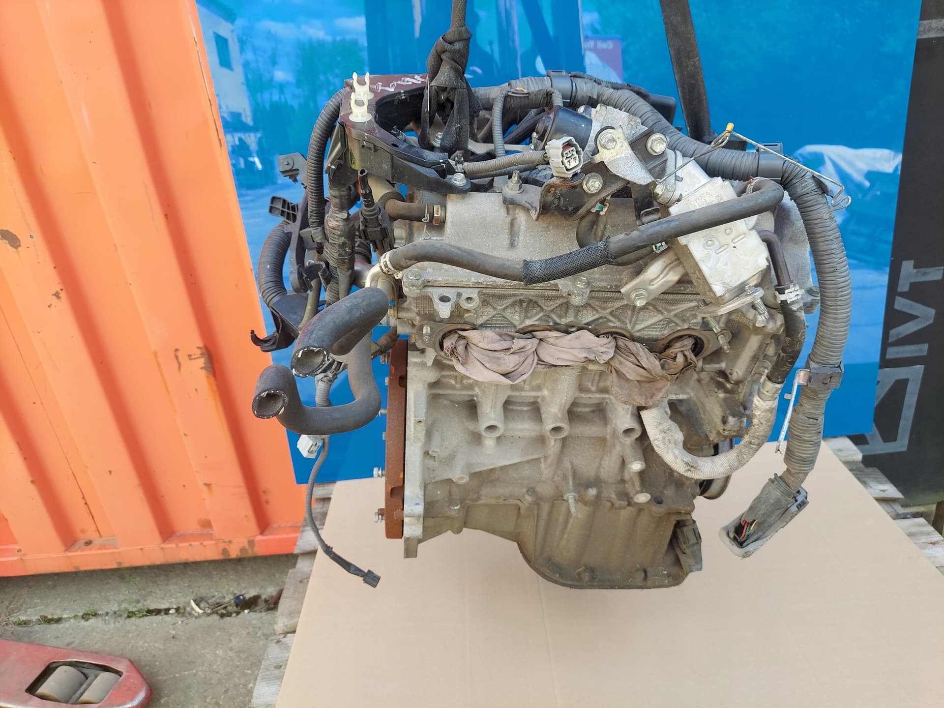 Moteur 1NZ-FXE — vue 2