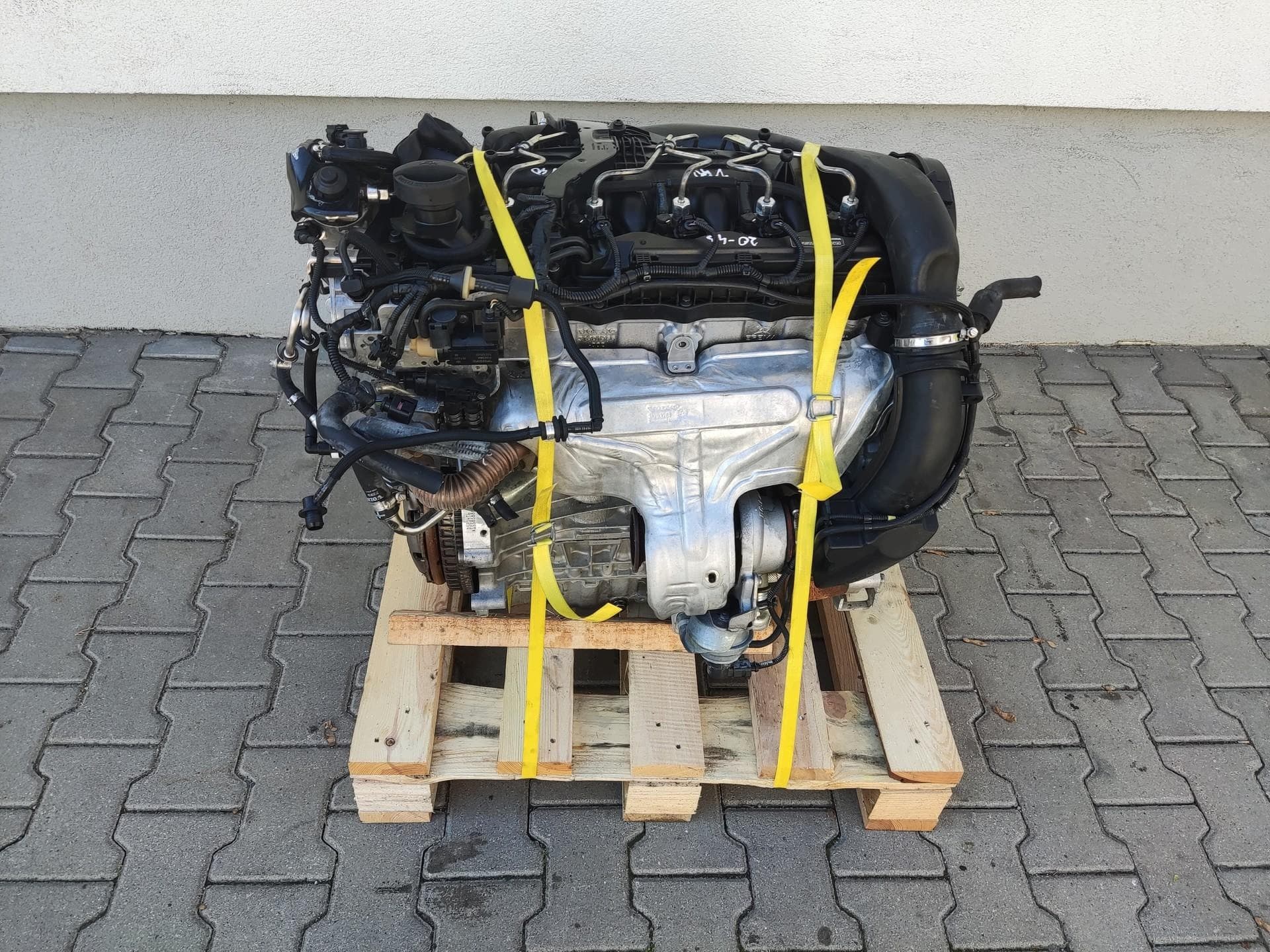Moteur D 5204 T6 — vue 2