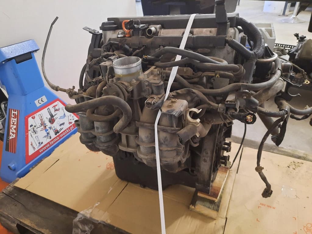 Moteur D14Z6 — vue 3