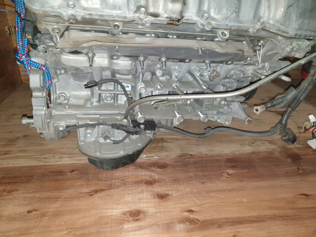 Moteur 1UR-FE — vue 3