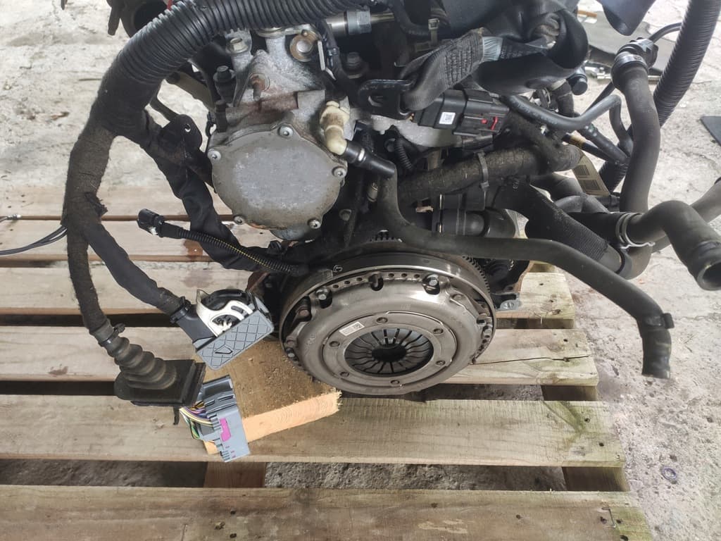 Moteur D 16 SHT — vue 3