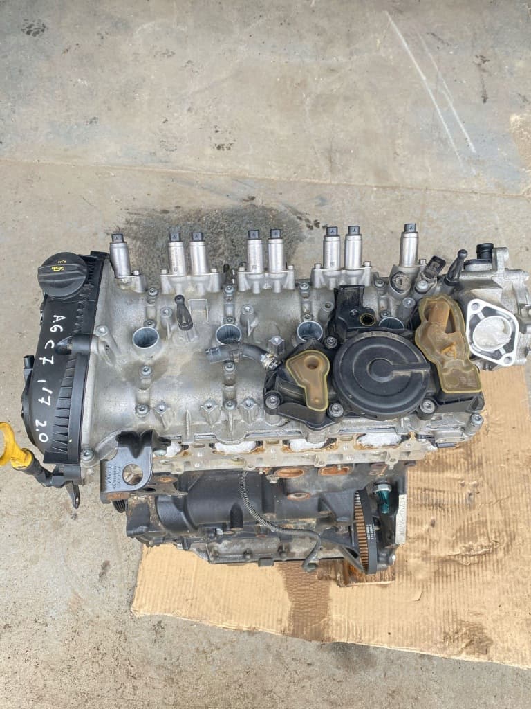 Moteur CYNB — vue 5