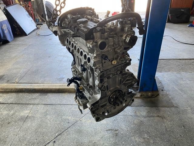 Moteur B 4204 T27 — vue 2