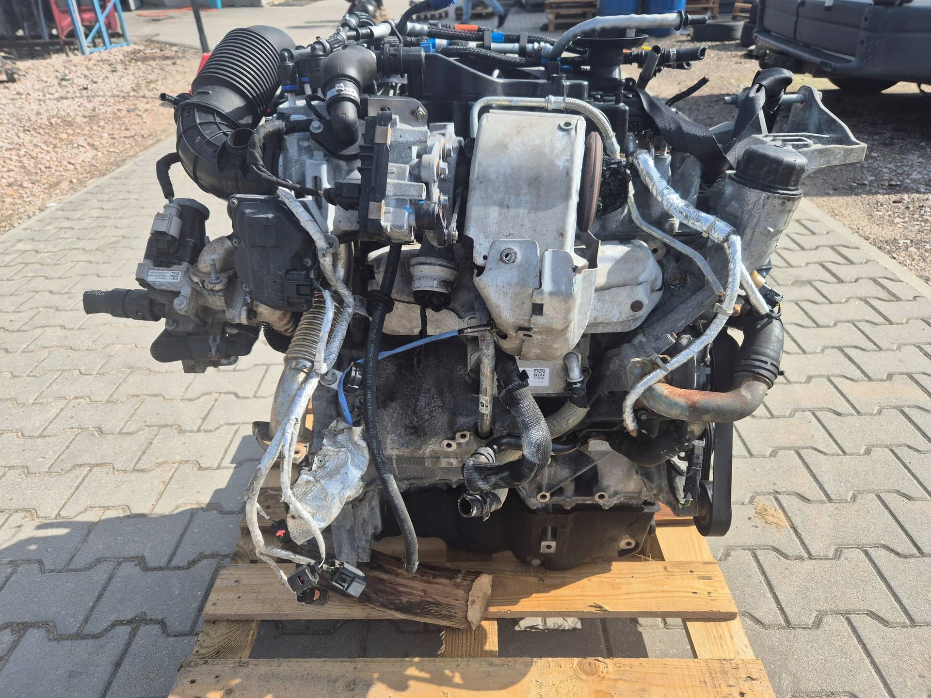 Moteur 204DTD(AJ20D4) — vue 3