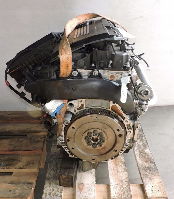 Moteur N54 B30 A — vue 2