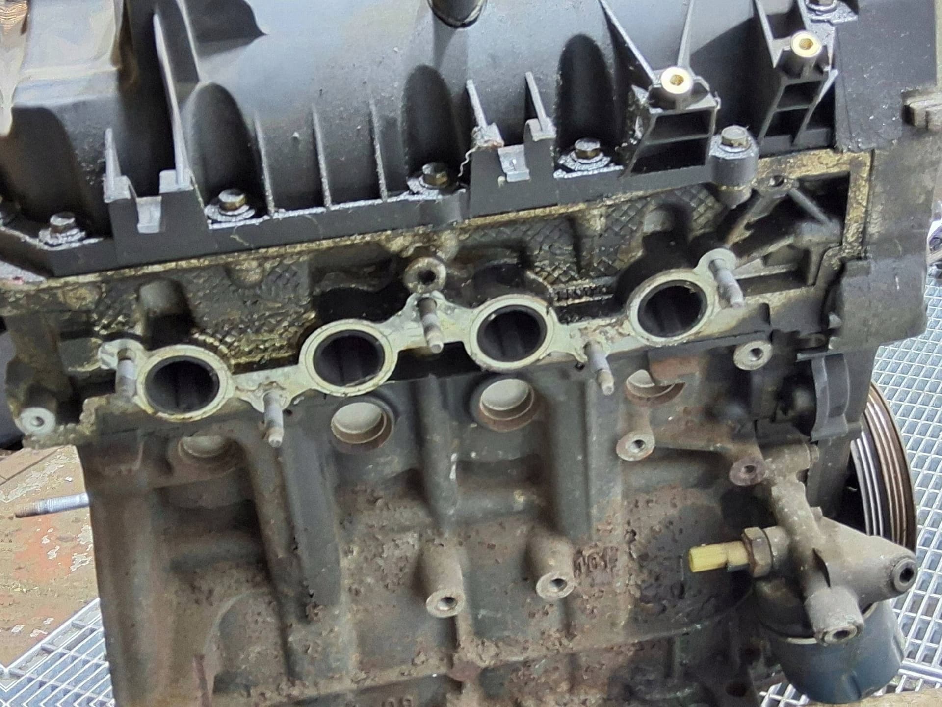 Moteur D4F 722 — vue 10