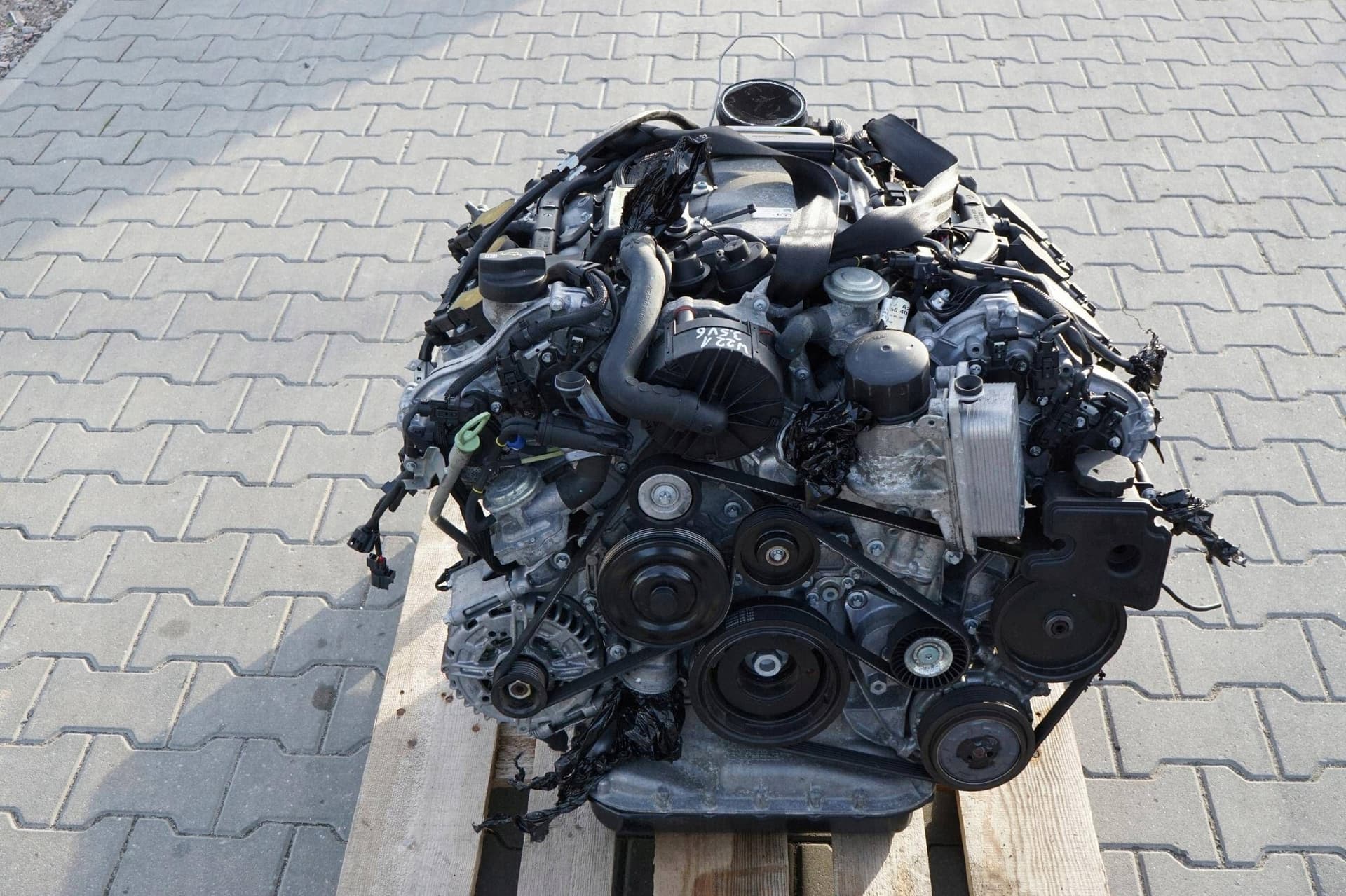 Moteur M 272.966 pour Mercedes-Benz