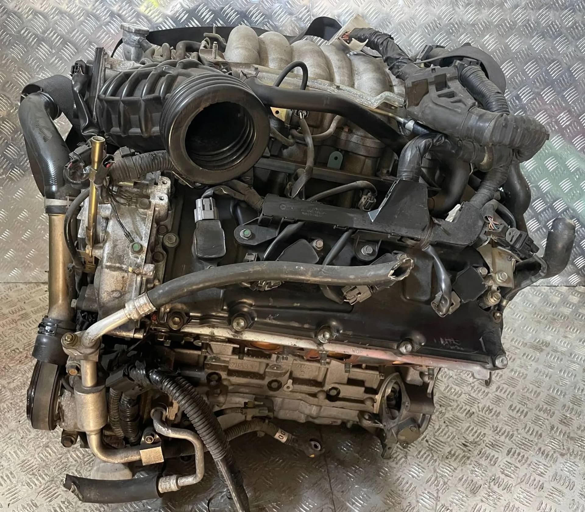 Moteur VK45DE — vue 3