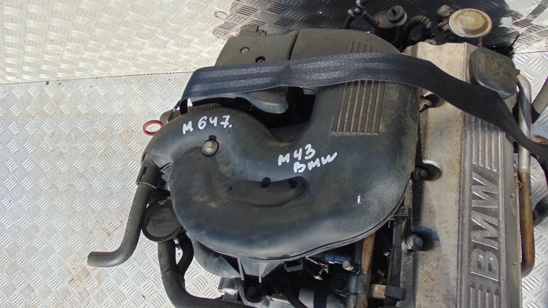 Moteur M43 B19 (194E1) — vue 4