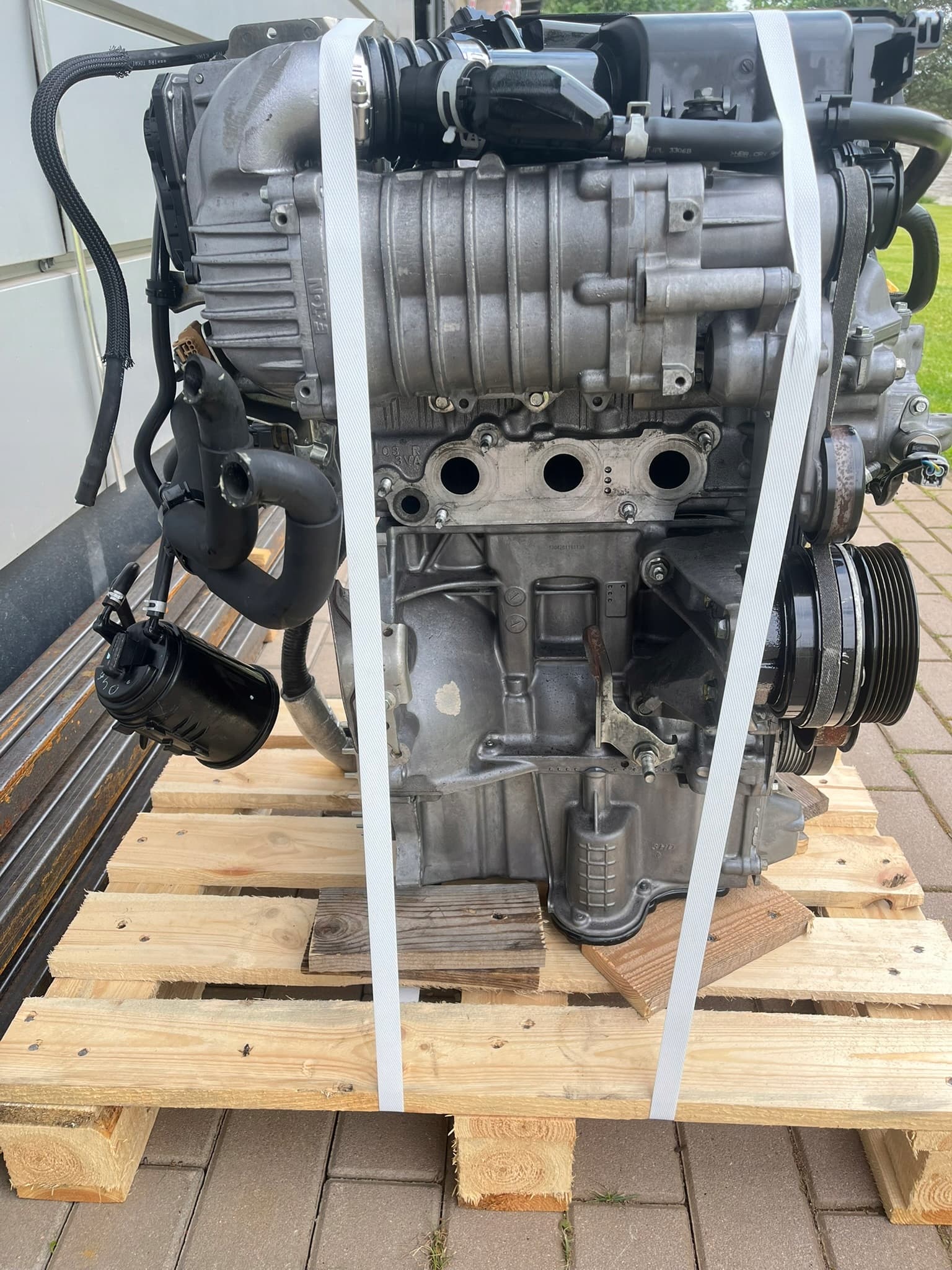 Moteur HR12DR — vue 3