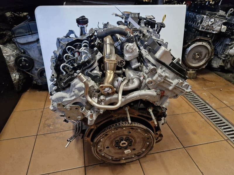 Moteur V9X — vue 8