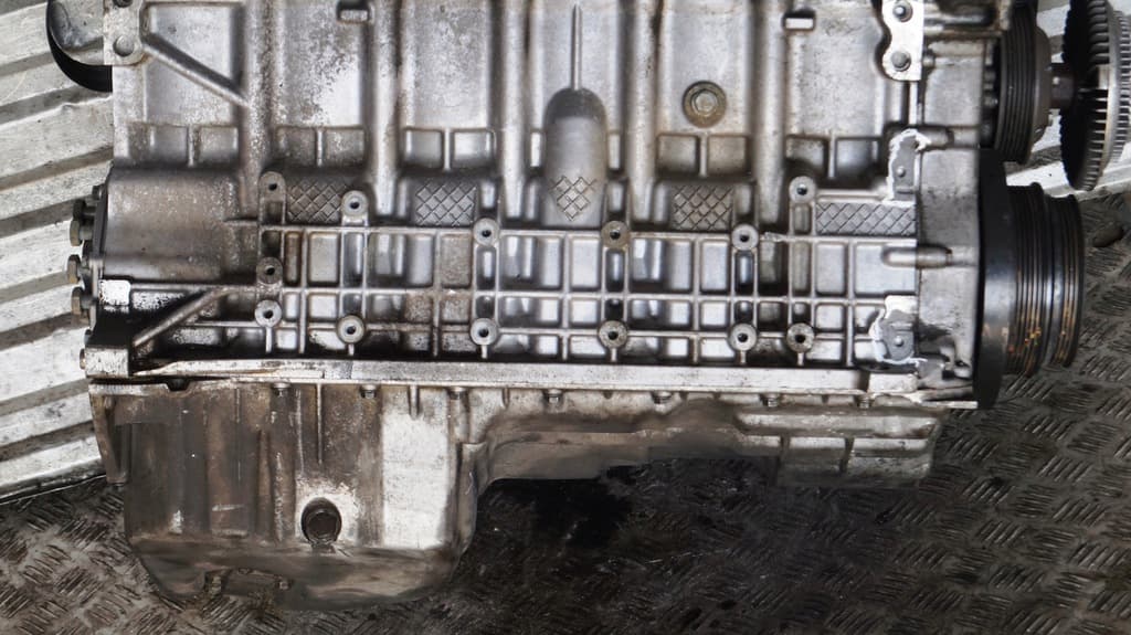 Moteur M54 B25 (256S5) — vue 3