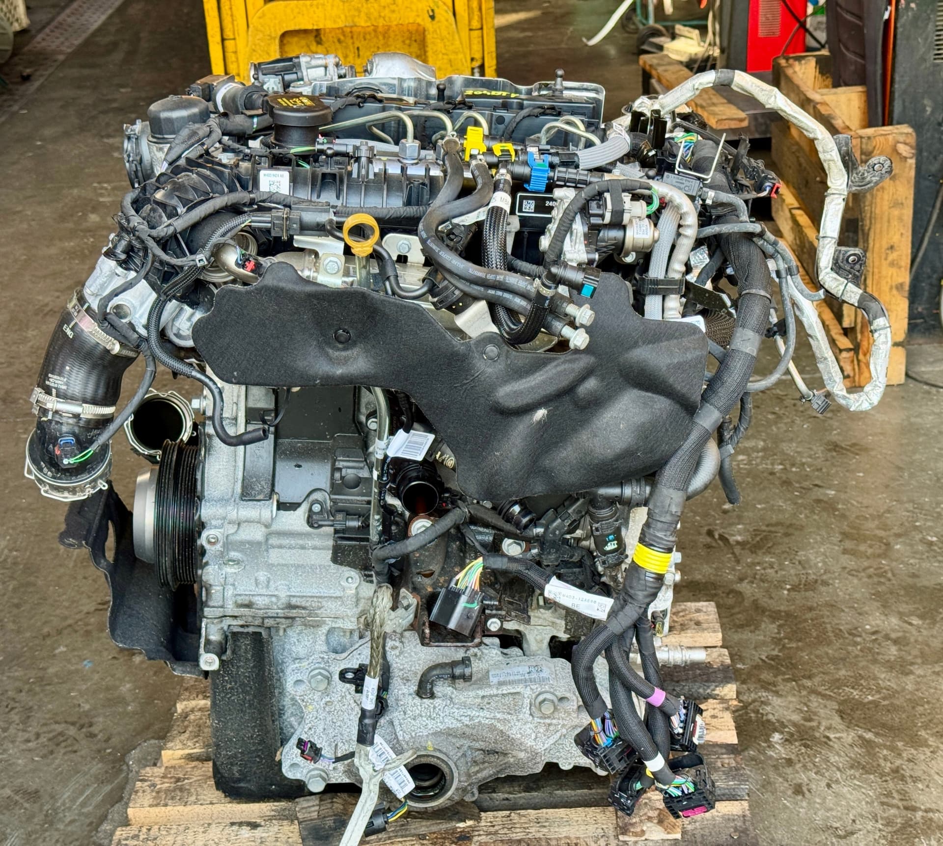 Moteur 204DTY(AJ20D4) — vue 4