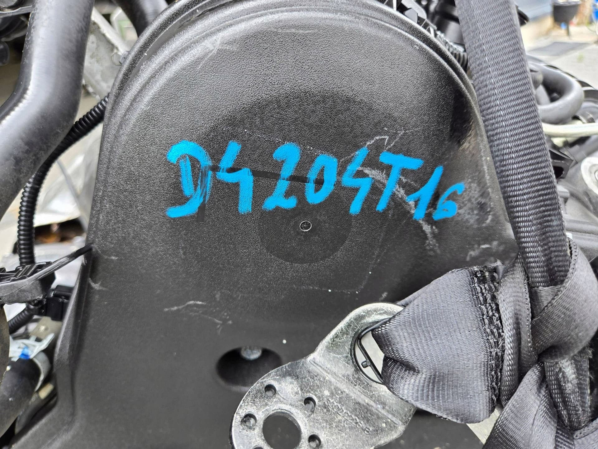 Moteur D 4204 T16 — vue 10