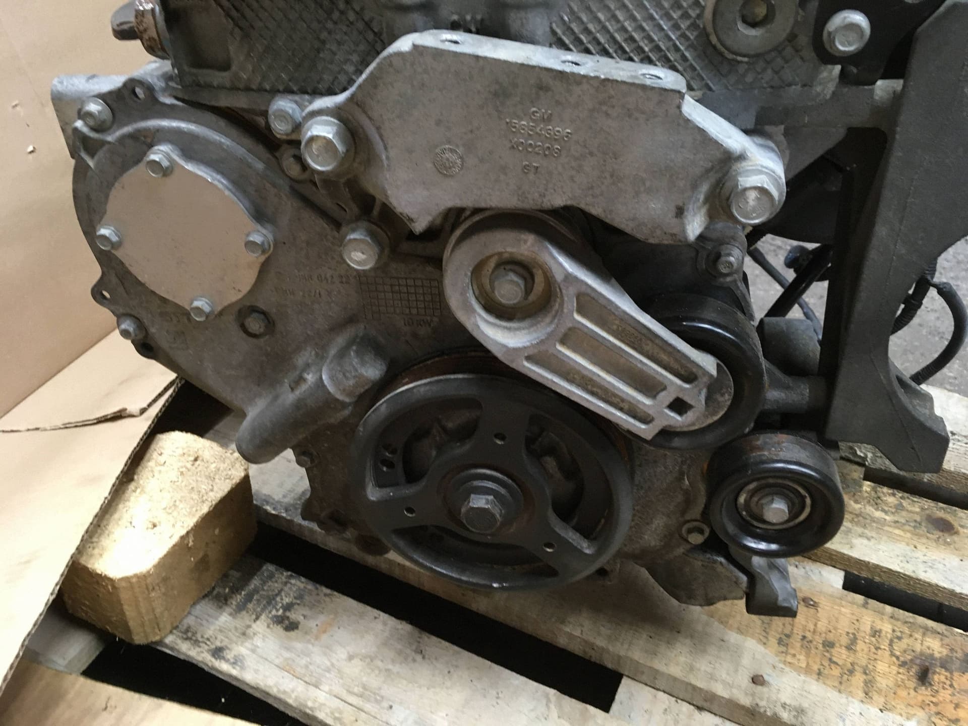 Moteur A 24 XE — vue 3
