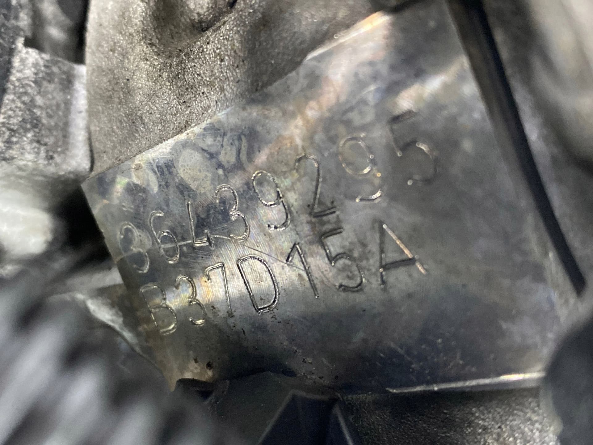 Moteur B37 D15 A — vue 6