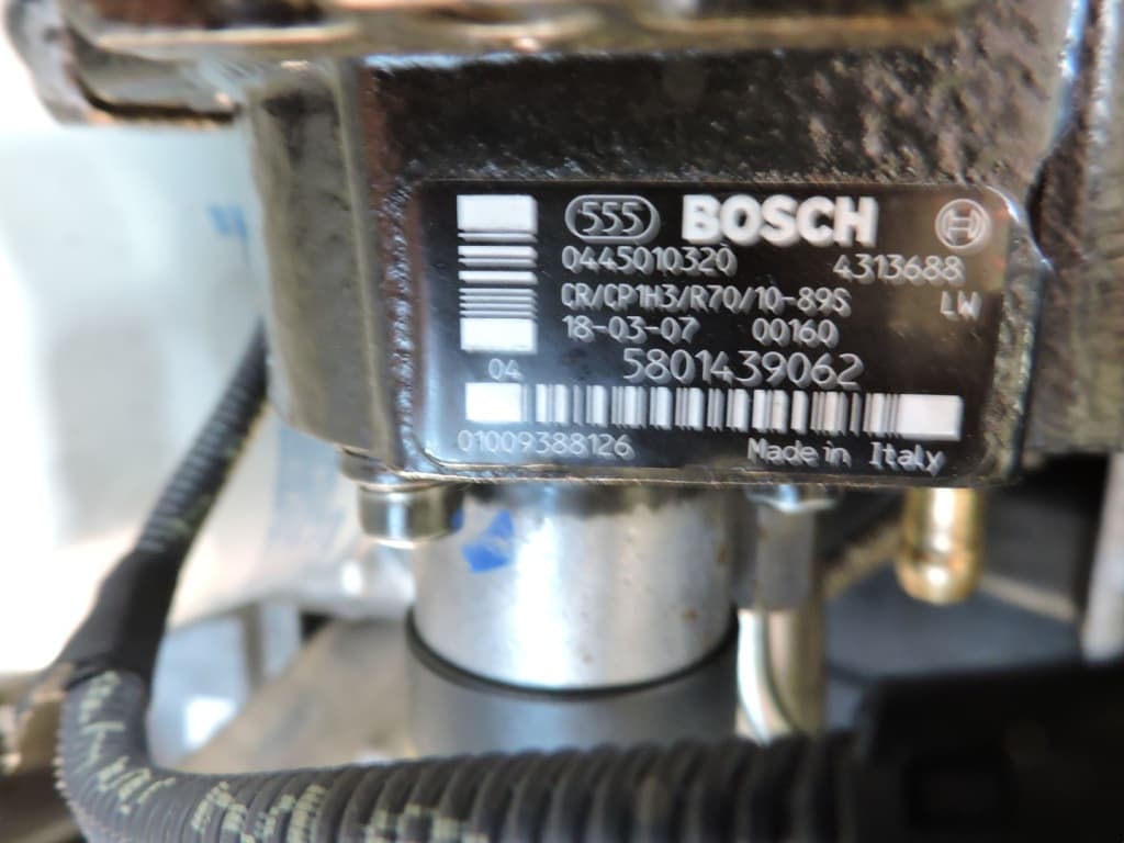 Moteur F1AGL411U — vue 5