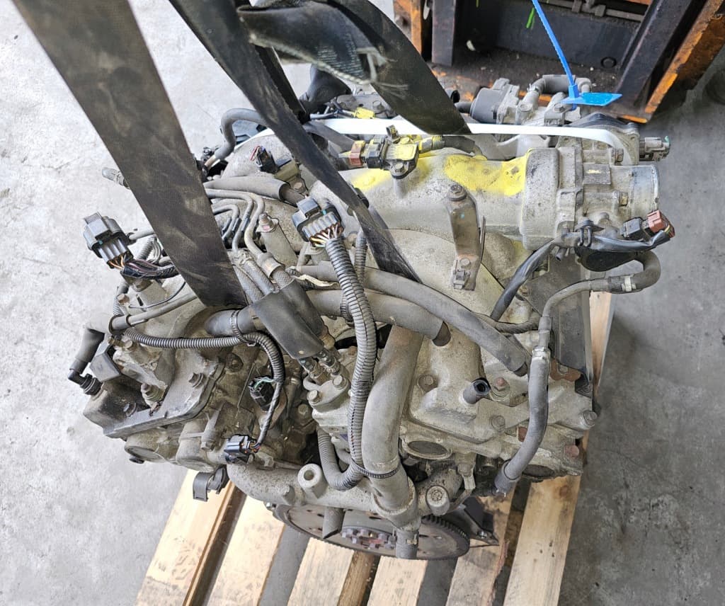 Moteur 6G74 (DOHC 24V) — vue 6