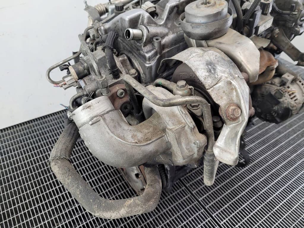 Moteur 2AD-FHV — vue 4