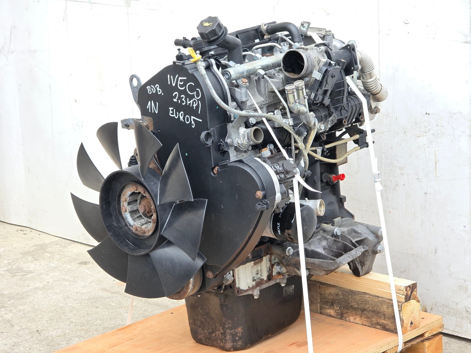 Moteur F1AE3481B — vue 2