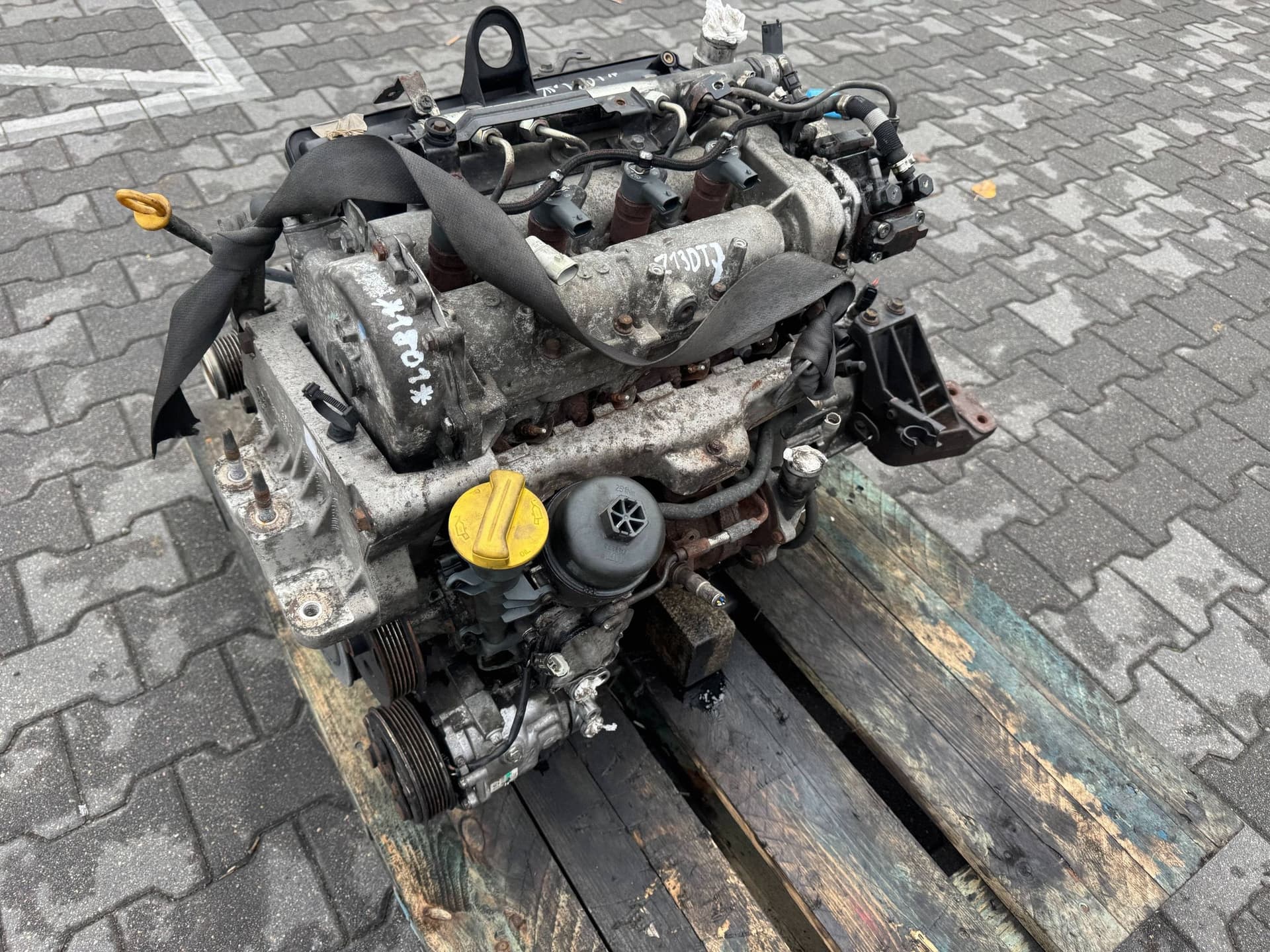 Moteur D13A — vue 7
