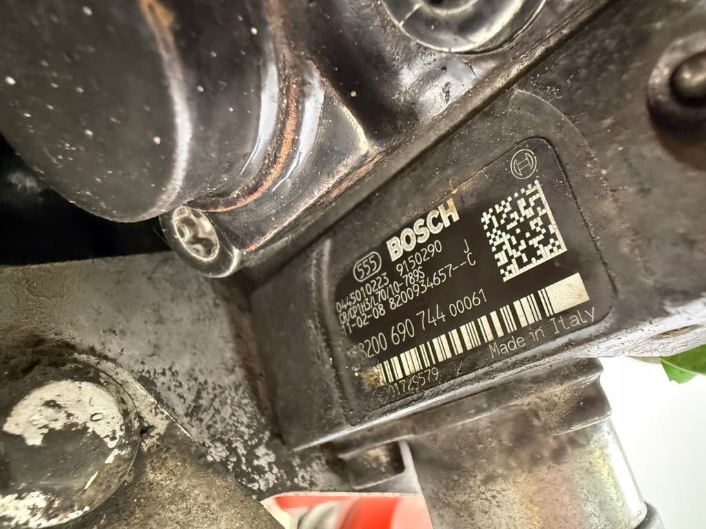 Moteur M9R 814 — vue 8