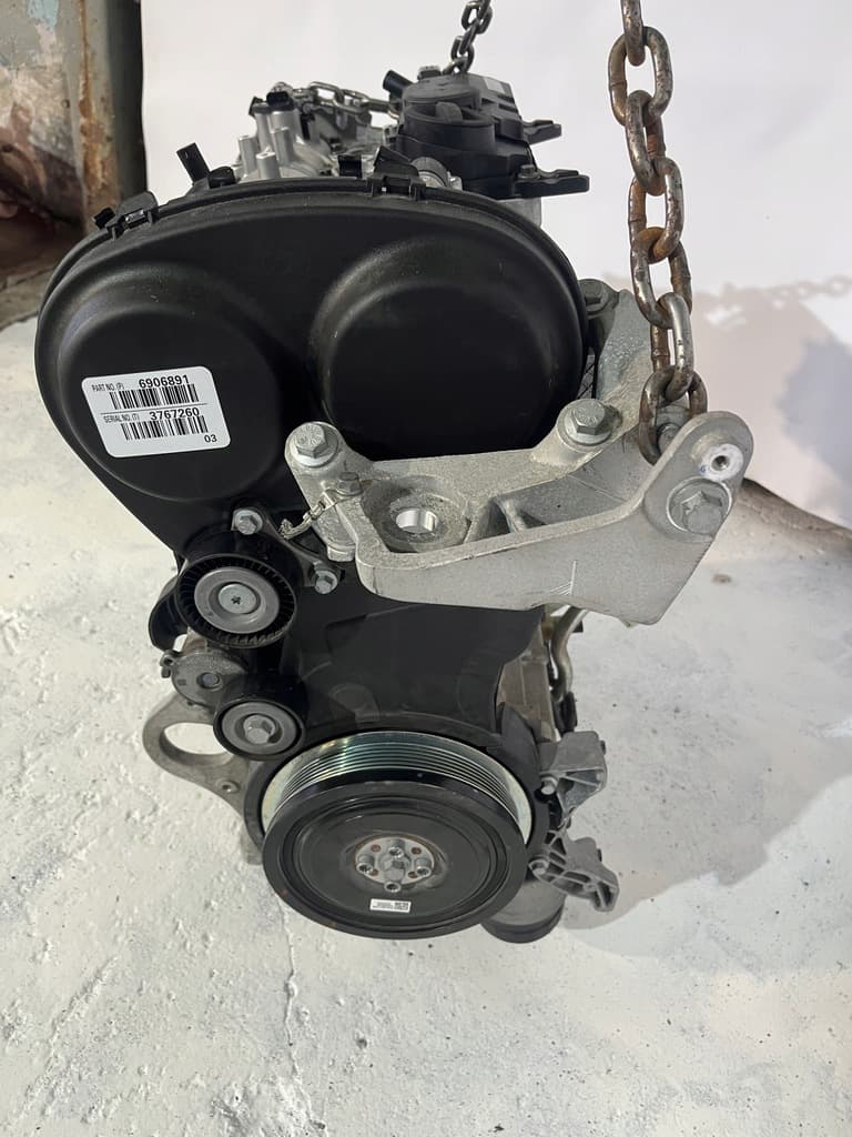 Moteur B 4204 T46 — vue 2