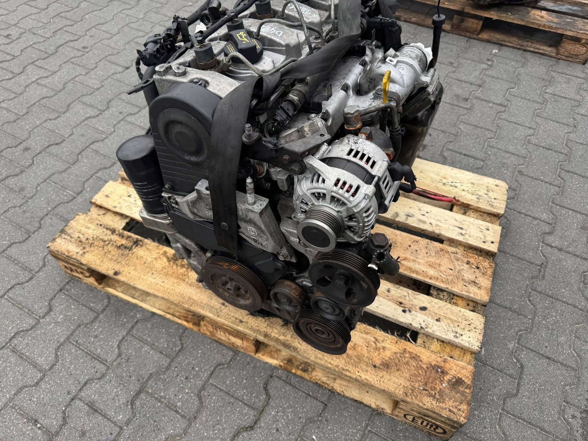 Moteur D4EB — vue 6