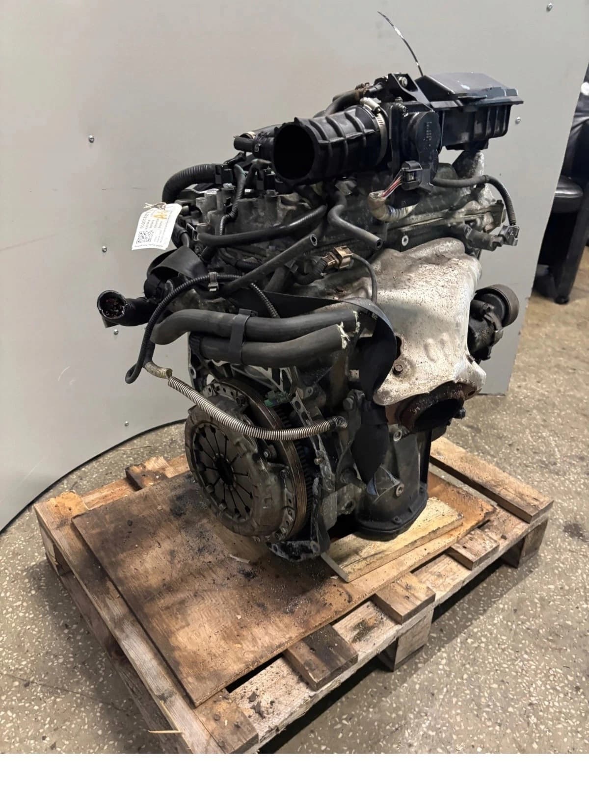 Moteur HR16DE — vue 4