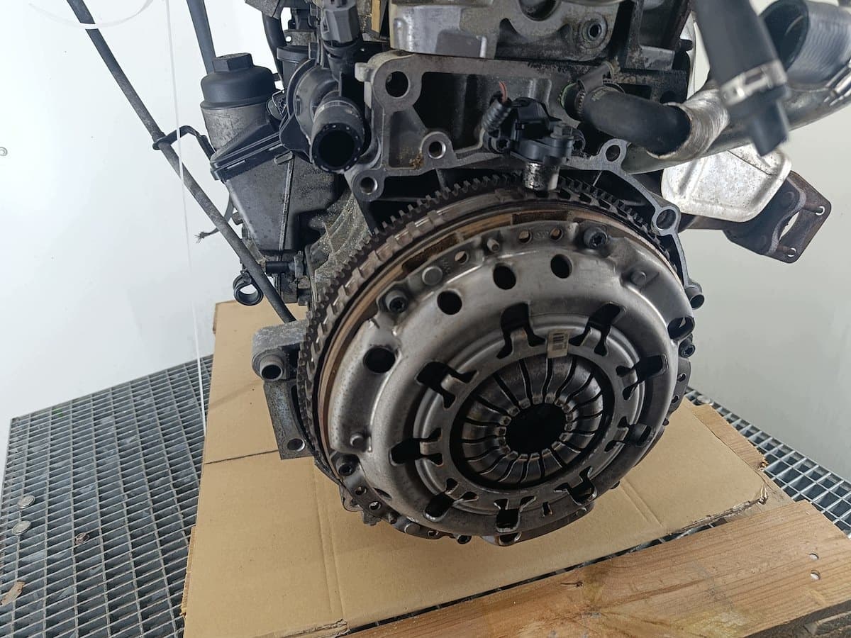 Moteur B 5244 S — vue 4
