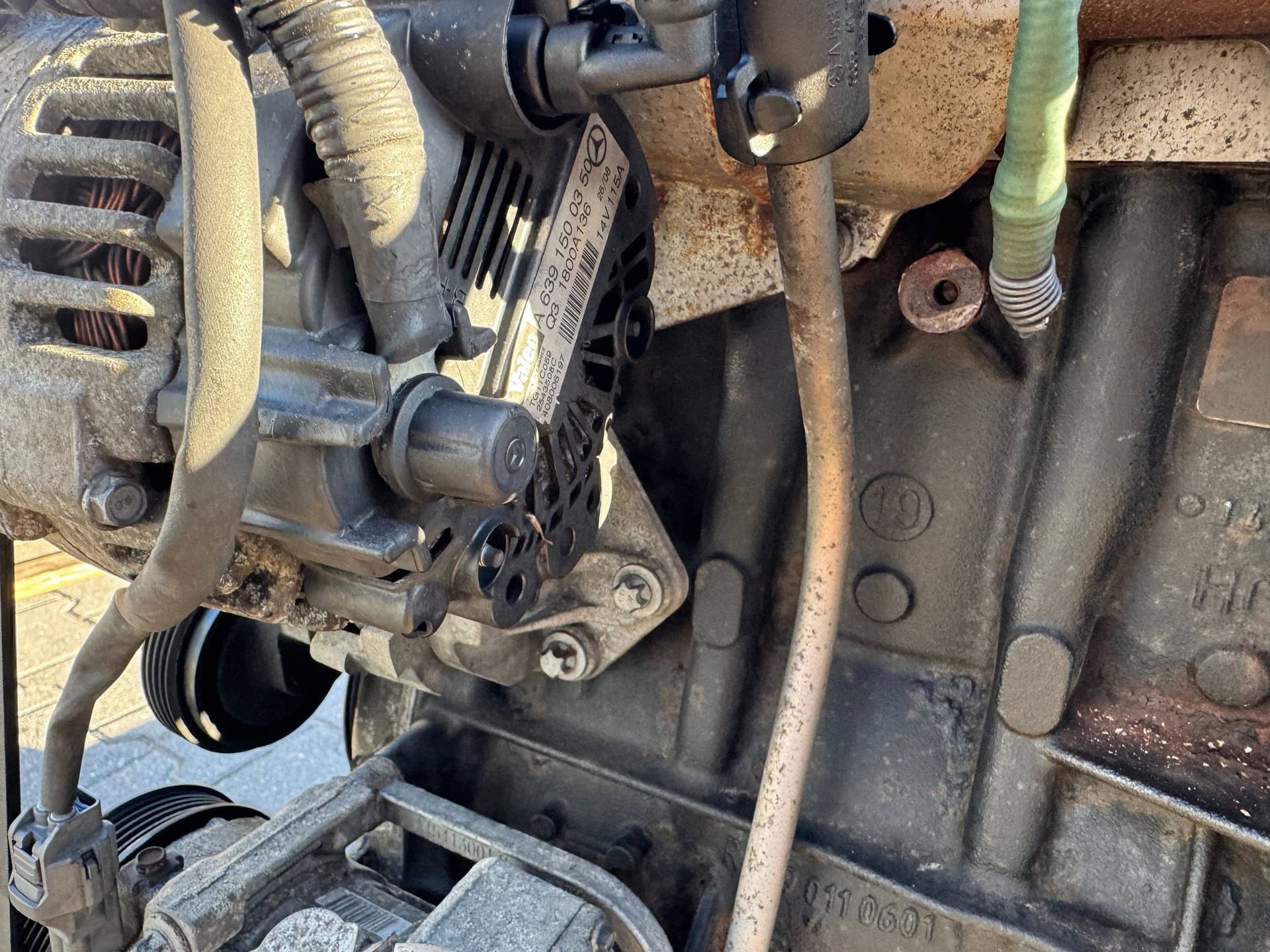 Moteur 4A90 — vue 8