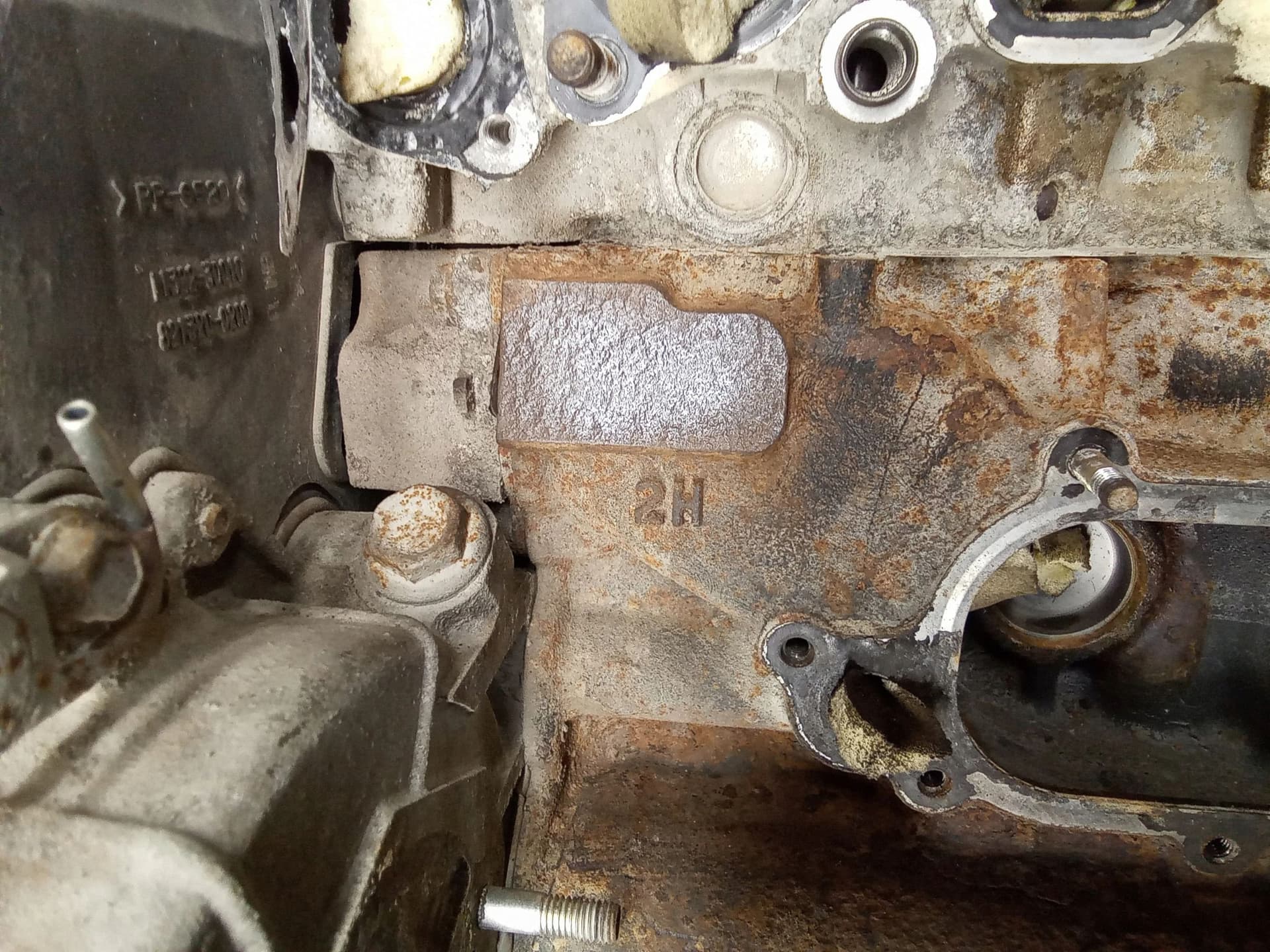 Moteur 2KD-FTV — vue 3