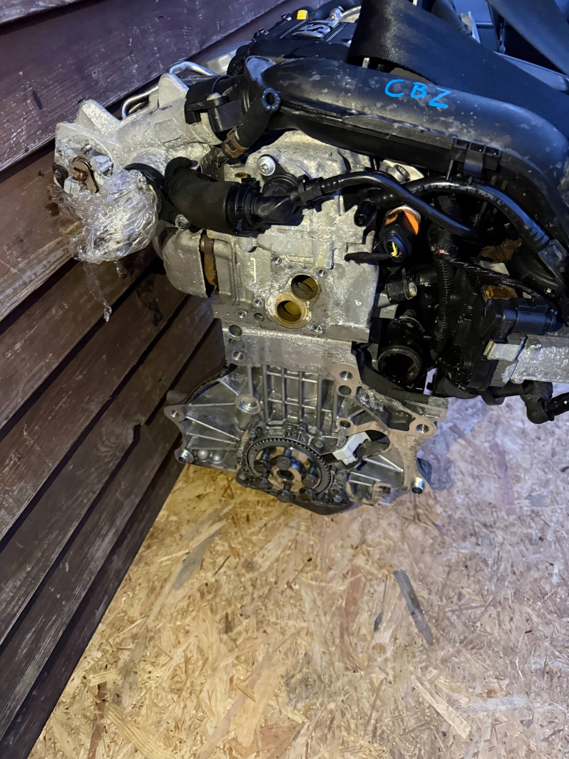 Moteur CBZA — vue 9